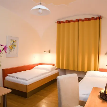 Bed & Breakfast Andersort Haus Der Frauen